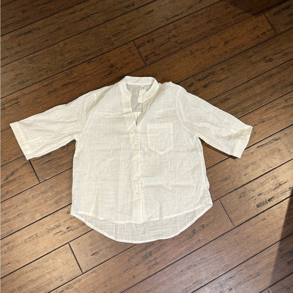 Linen White Casual top short sleeve size medium